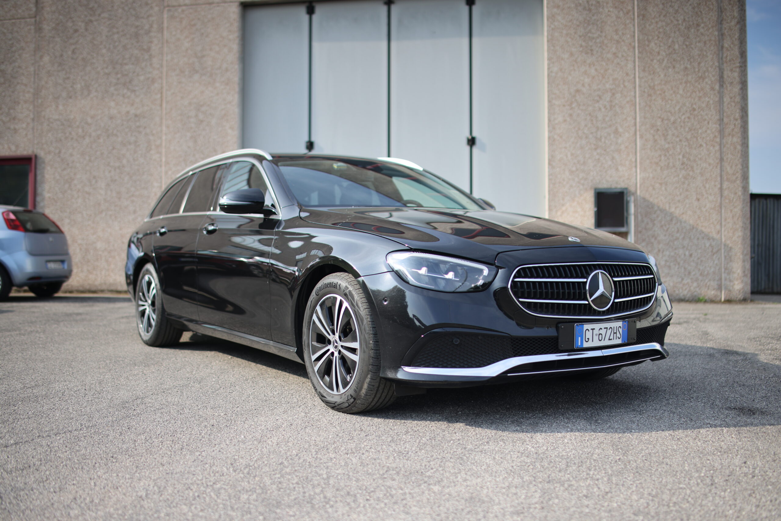 Mercedes-Benz E200