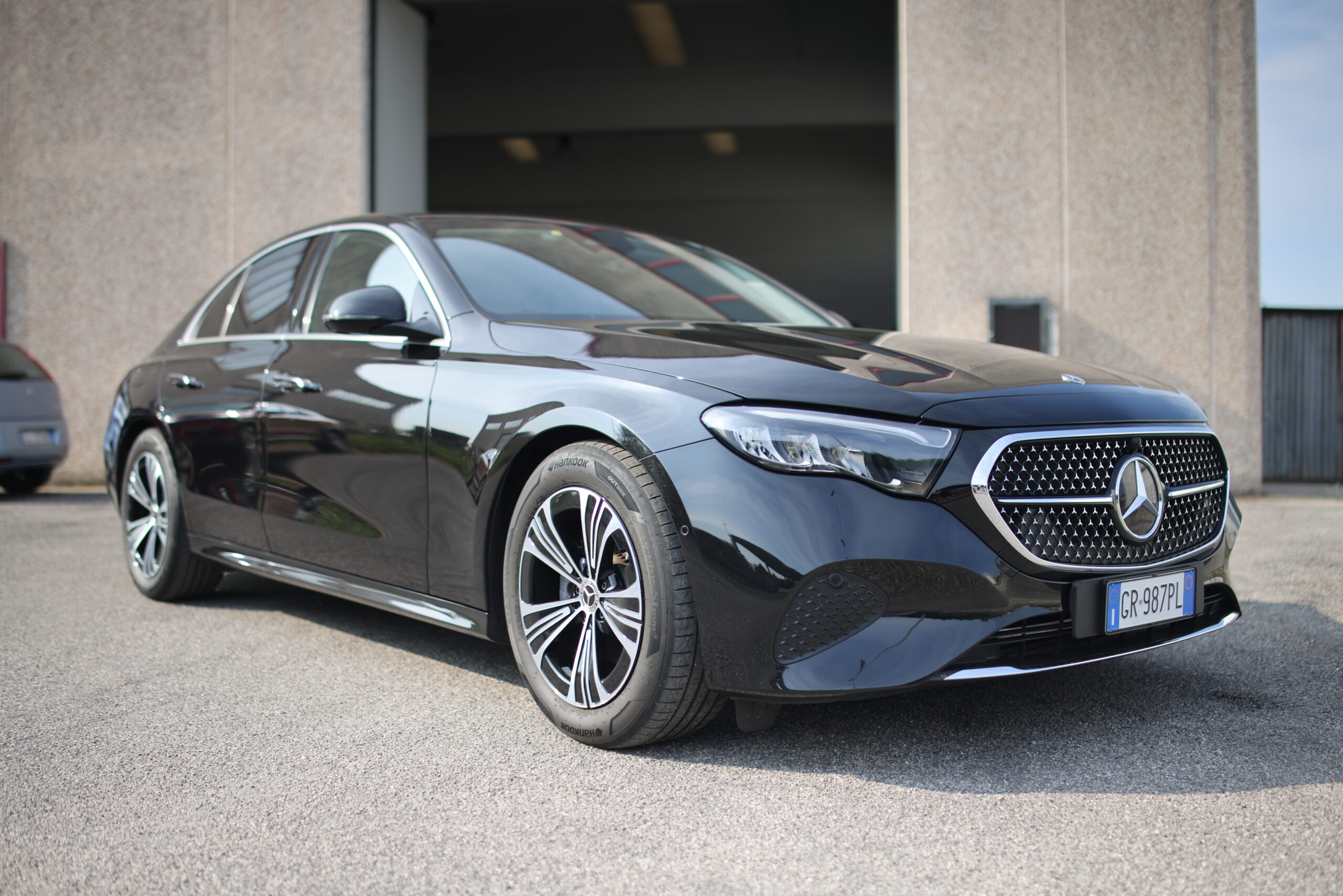 Mercedes-Benz E220